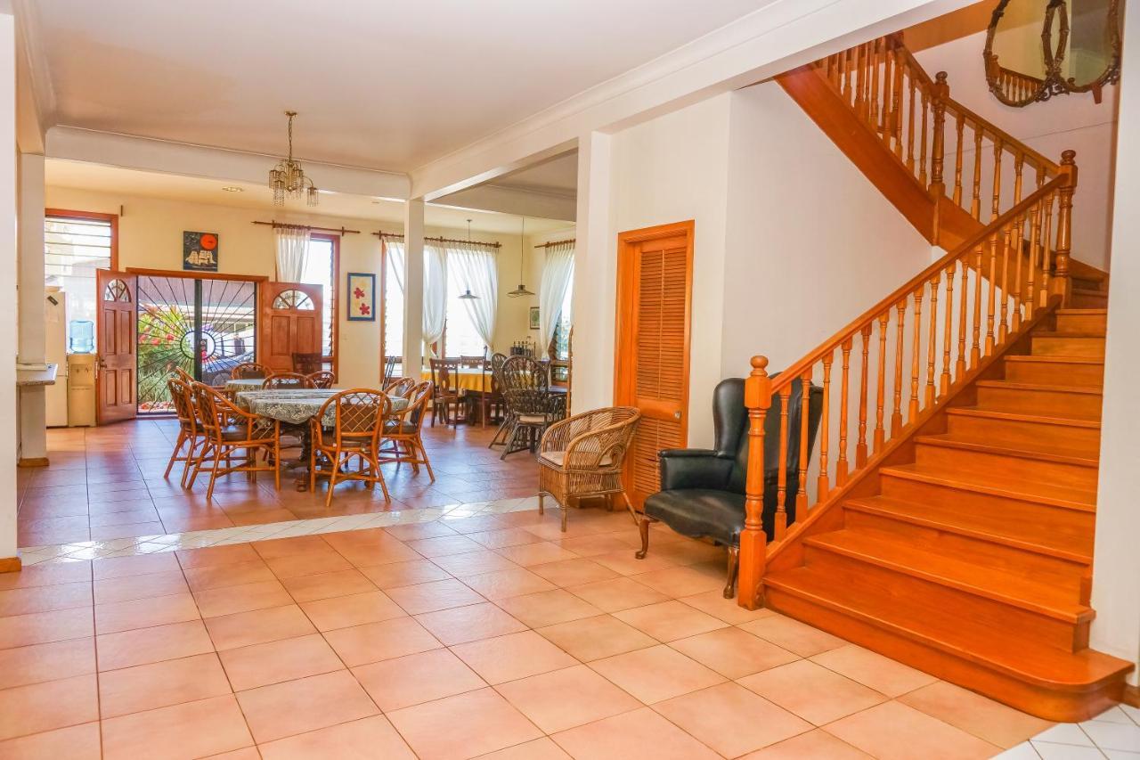 Lynn'S Getaway Hotel Apia Zewnętrze zdjęcie