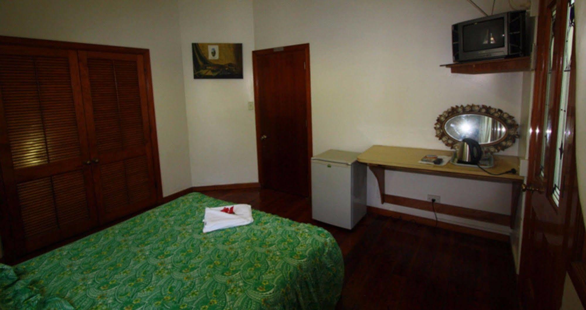 Lynn'S Getaway Hotel Apia Zewnętrze zdjęcie